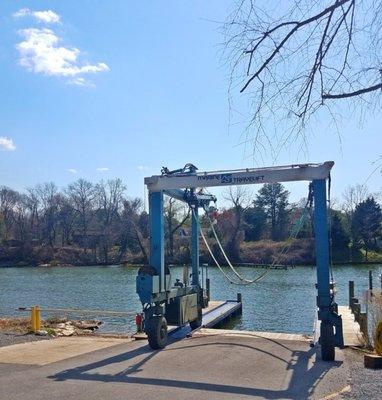 Travel lift for haul-outs at Atlantic Marinas Ferry Point