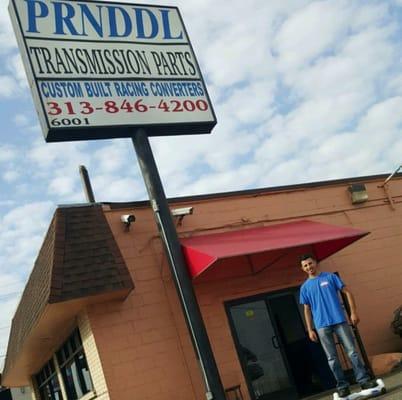 PRNDDL Transmission Parts in Dearborn Michigan is a full line supplier of Automatic and standard Transmission Parts