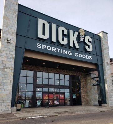 DICK'S Sporting Goods