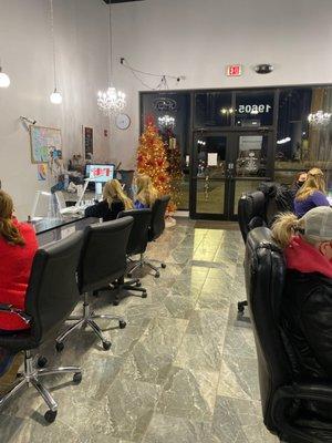 Christmas tree at the nail salon!!