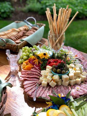 tuscan table at engagement party