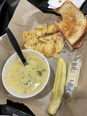 Broccoli cheddar soup