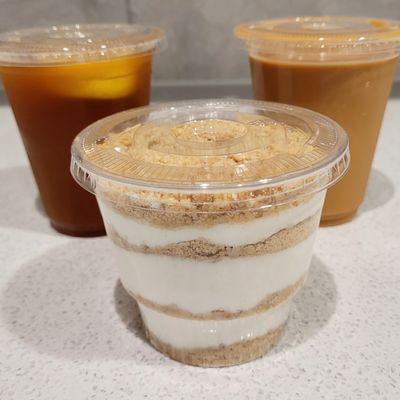 Serradura - Sawdust Pudding 木糠布甸 with Hong Kong Style Milk Tea and Hong Kong Style Lemon Tea