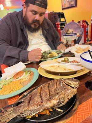 Mojarra Frita (whole fish)