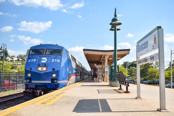 Poughkeepsie-bound train arriving