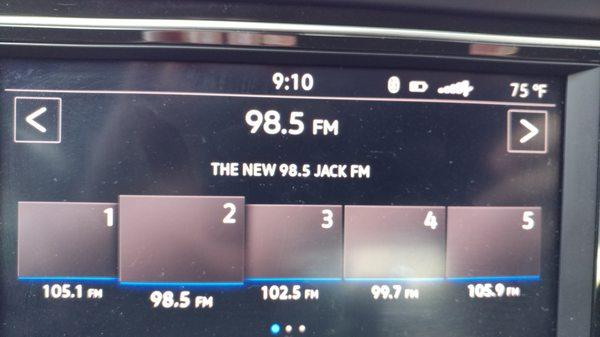 98.5 JACK-FM in Topeka