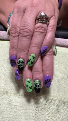 Halloween Mickey nails