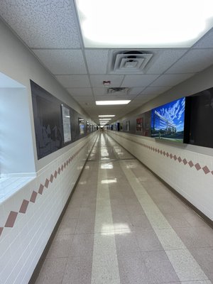 Walkway connecting buildings