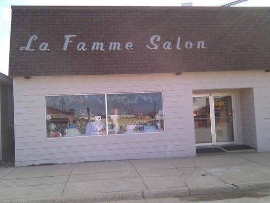 La Famme Salon