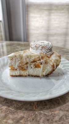 Peach cobbler cheesecake