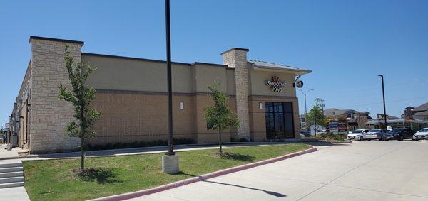 Side view of the Smoothie King