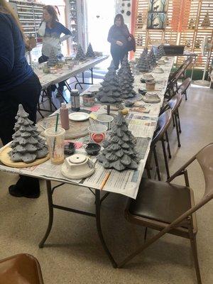 This is a ceramic Christmas tree class I took.