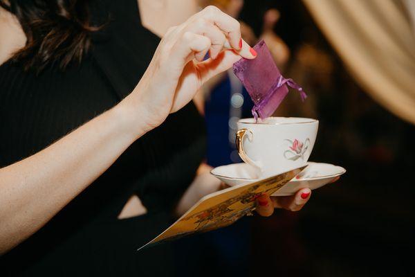 A Tea Leaf Reading provides luxurious and elegant entertainment  for corporate events, galas, and upscale social events.