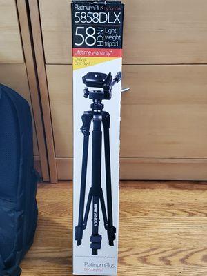 58in Carbon Fiber \ Graphite Tripod