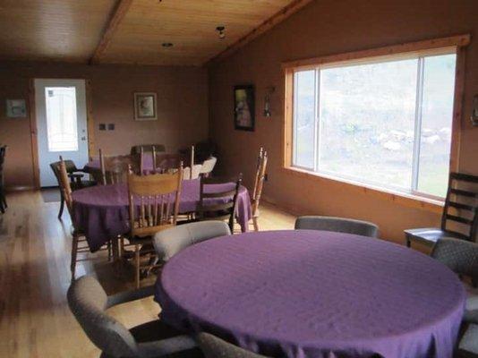 Dining Room  Montana's Wolf Creek Lodge 1420 MT Hwy 434 Wolf Creek MT 59648 406-848-1420