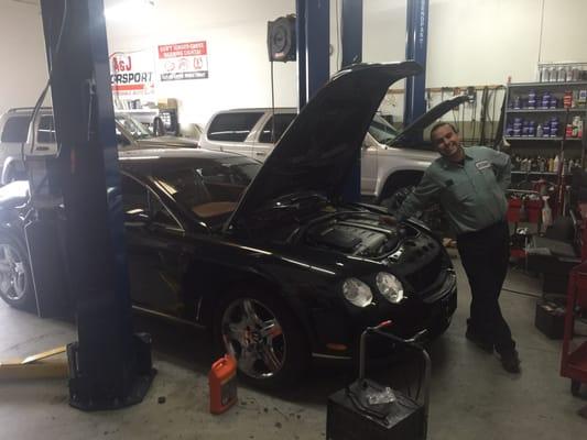 Mo servicing an 06 Bentley