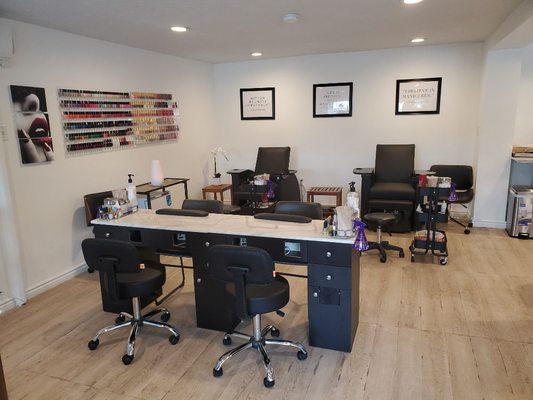 Manicure area