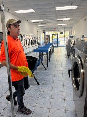 Withlacoochee Coin Laundry