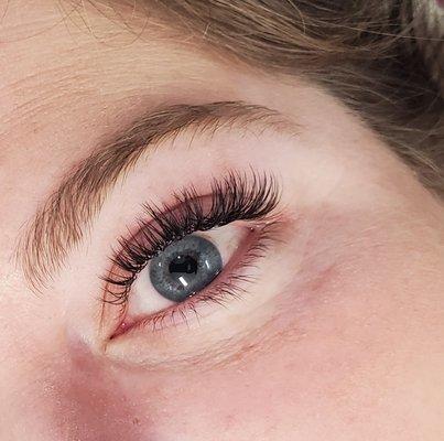 Classic lash extensions