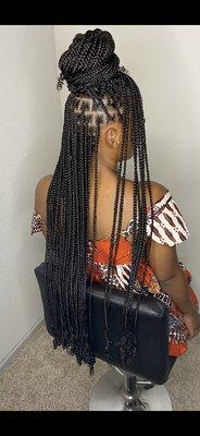 Small medium knotlessboxbraids