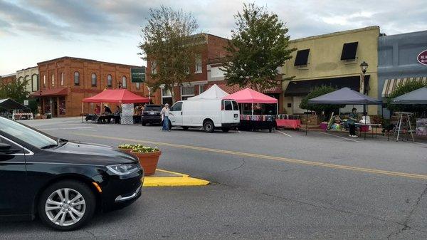 More vendors setting up their tables.  We arrived more than an hour before starting to check it all out.