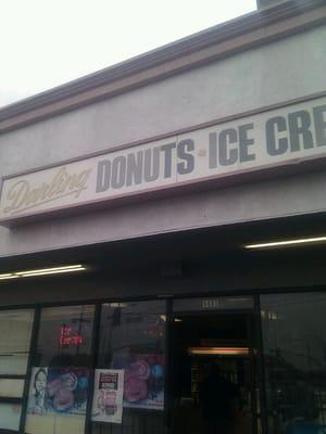 Darling Donuts & Ice Cream