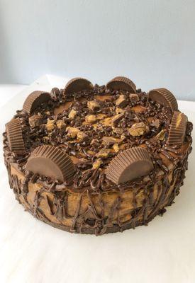 Peanut Butter Cup Cheesecake