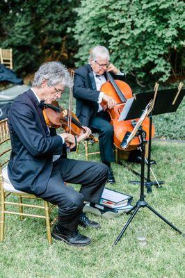 Digging in at a beautiful outdoor wedding in Sacramento.  Thanks to @mcbridepictures the wedding photographer