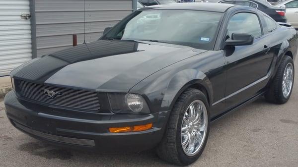 2007 Ford Mustang 110k miles automatic $10900 to finance discount for cash
 (512) 775-2117