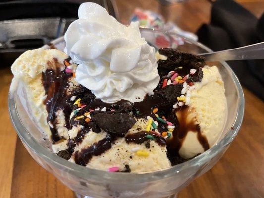 Ice Cream Cake Sundae