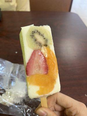 kiwi strawberry and orange popsicle