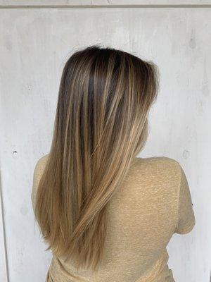 Lived-in balayage by Terra Jenkins @terralynnhair