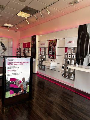 Damonte Ranch Tmobile store