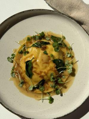 Raviolo al'Uovo