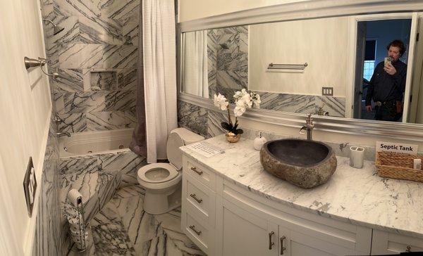 Complete bathroom