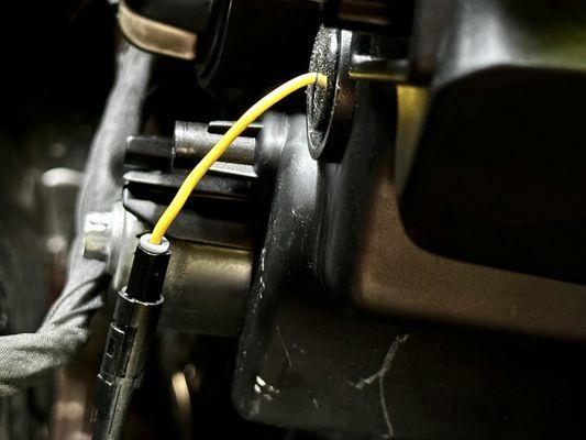 Headlight wire harness