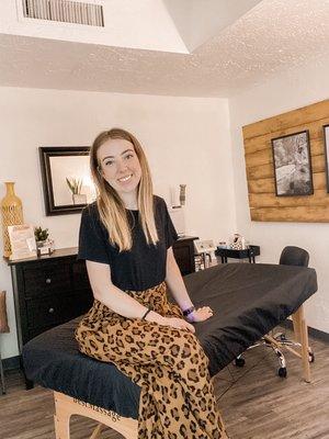 Meet your provider! Sierra has been a licensed aesthetician for 2 years and hold active licenses in 2 states!