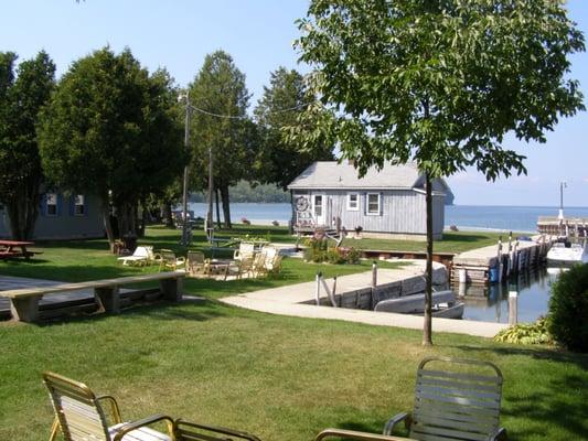 Seafarer's Rest cottage on the waterfront at the Norrland.