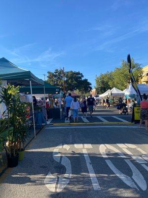 Pasadena Farmers Market at Robinson Park