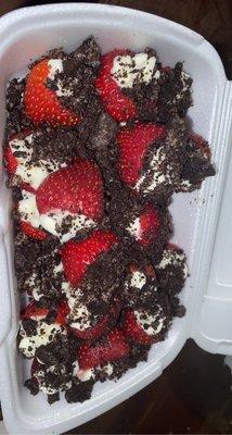 Strawberries with Oreo topping