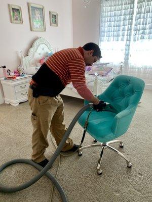 Upholstery cleaning service