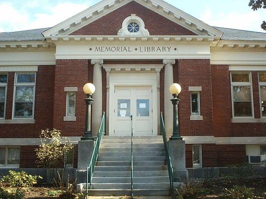 Goffstown Public Library is a historic library, built in 1909.