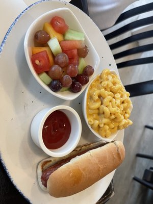 Kids menu: hotdog, mac n cheese, side of fresh fruits