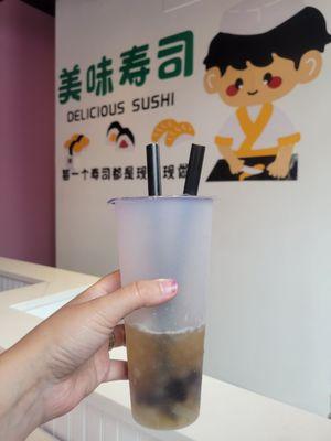 Lychee rose tea with tapioca added