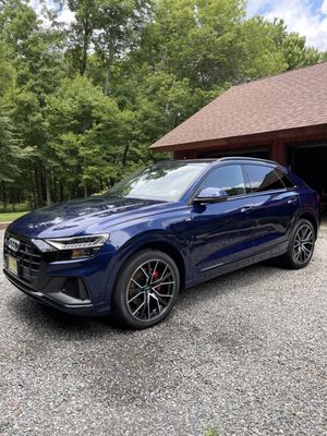 Audi Q8 Maintenance Wash