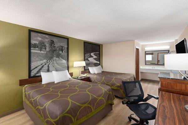 Super 8 By Wyndham Fort Mitchell Cincinnati Area