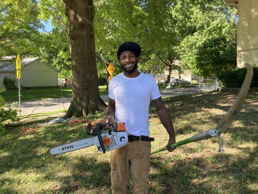 Owner, Chris Bowen getting ready for another day of tree climbing!