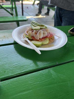 Tostada with scallops