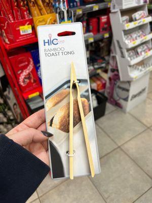 Bamboo tongs for toast