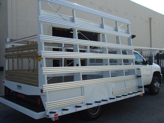 Half stake bed, half glass rack